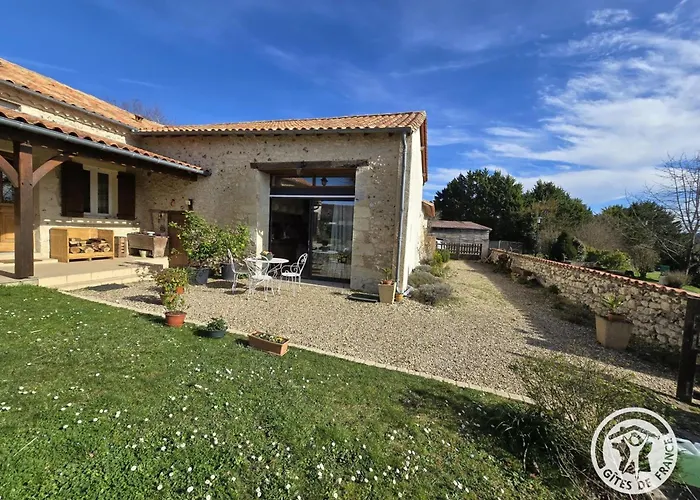 à - 2 Pers. - Fr-1-616-550 Hébergement de vacances Coursac